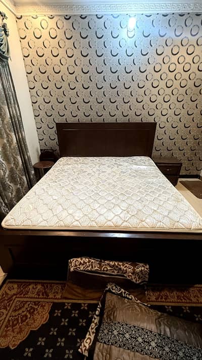 Double size bed with ultra durable branded mattress.