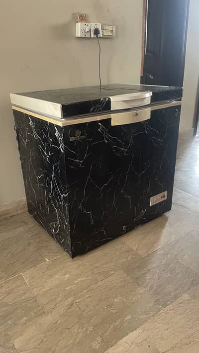 Dawlance Deep Freezer / Chest Freezer – Large Capacity | Excellent Co