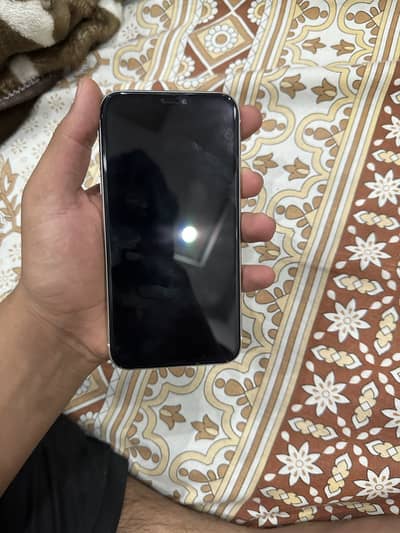 Iphone 11 White colour