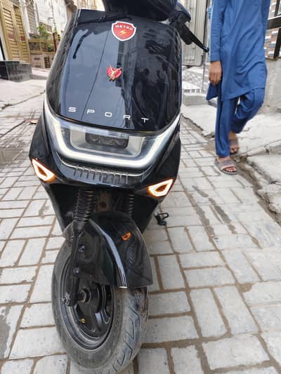 Metro T9 Sports Sakoti