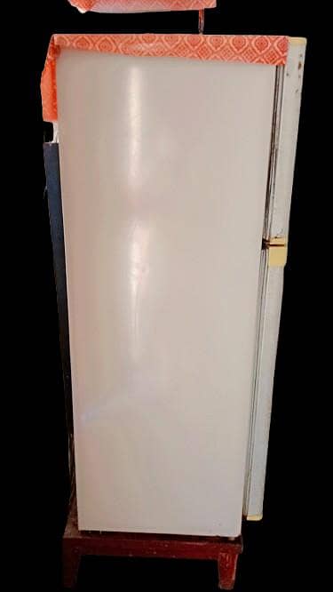 Refrigerator 1
