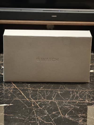 Apple Watch Ultra 2 Black Titanium Complete Box