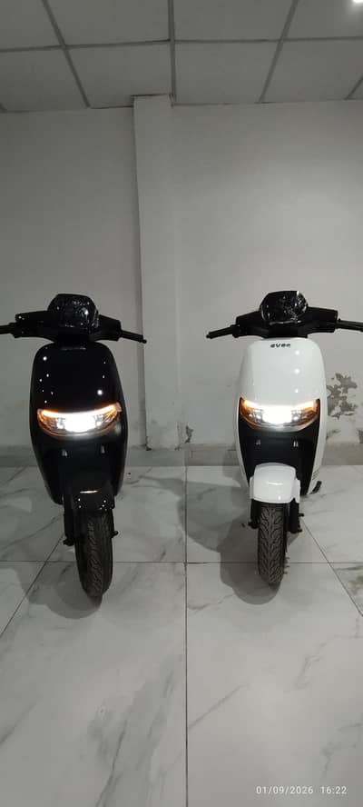 Evee Mito Plus | limited stock available