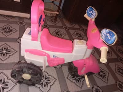 Kidz cycle available 10/9 condition 2 month used. . .
