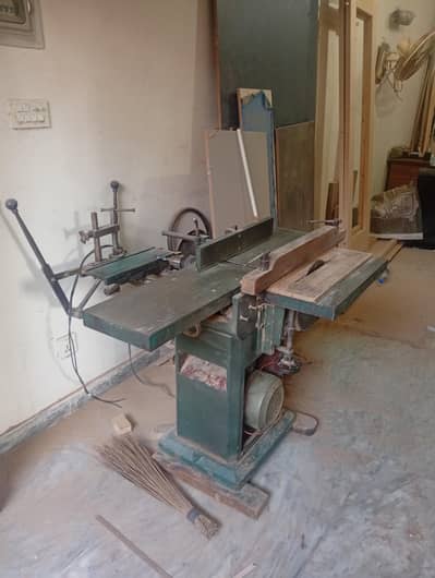 Planer wood machine
