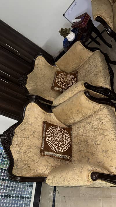 Used 5 seater sofa set with table | Sofa Covers recently changed