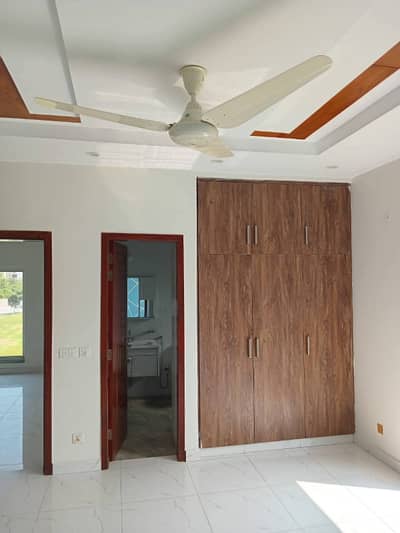 5 Marla Non Furnished Uper Portion For Rent In Bahria Town Lahore