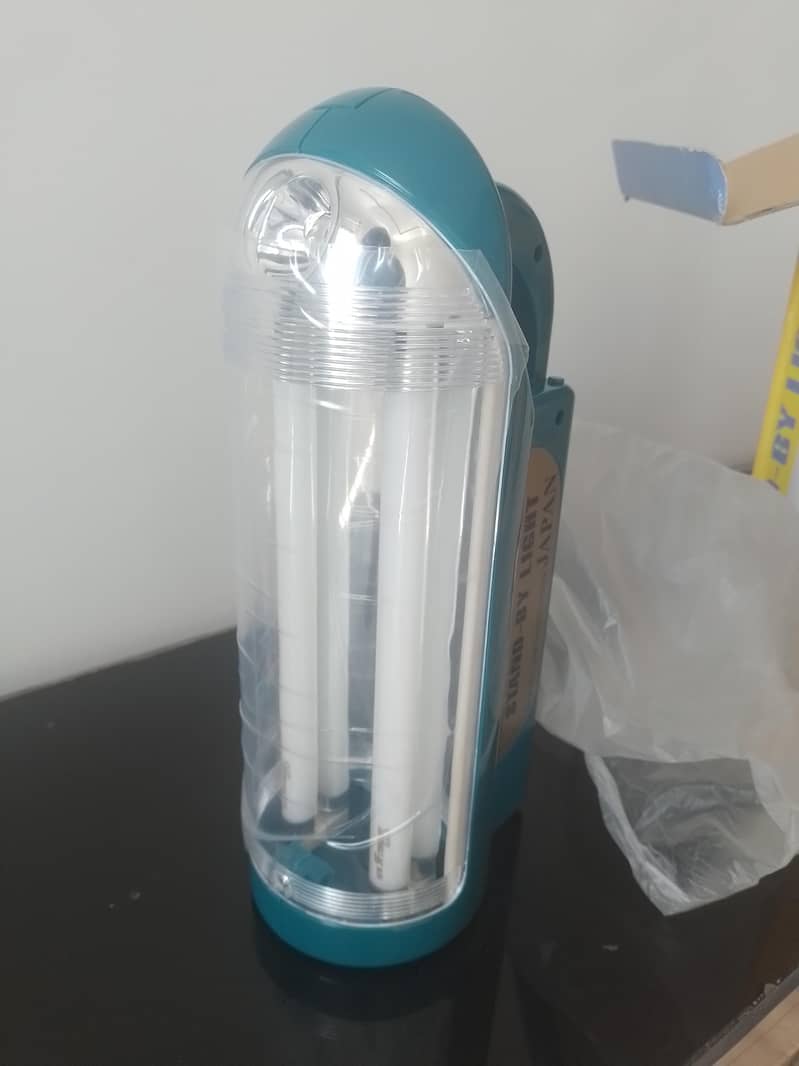 Emergency light 0