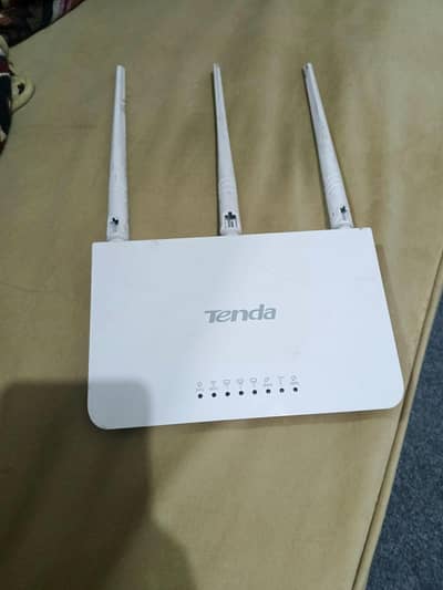 Tenda router