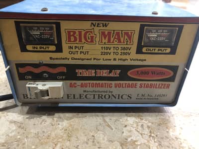 3000 Watts Automatic Voltage Stabilizer Excellent Condition