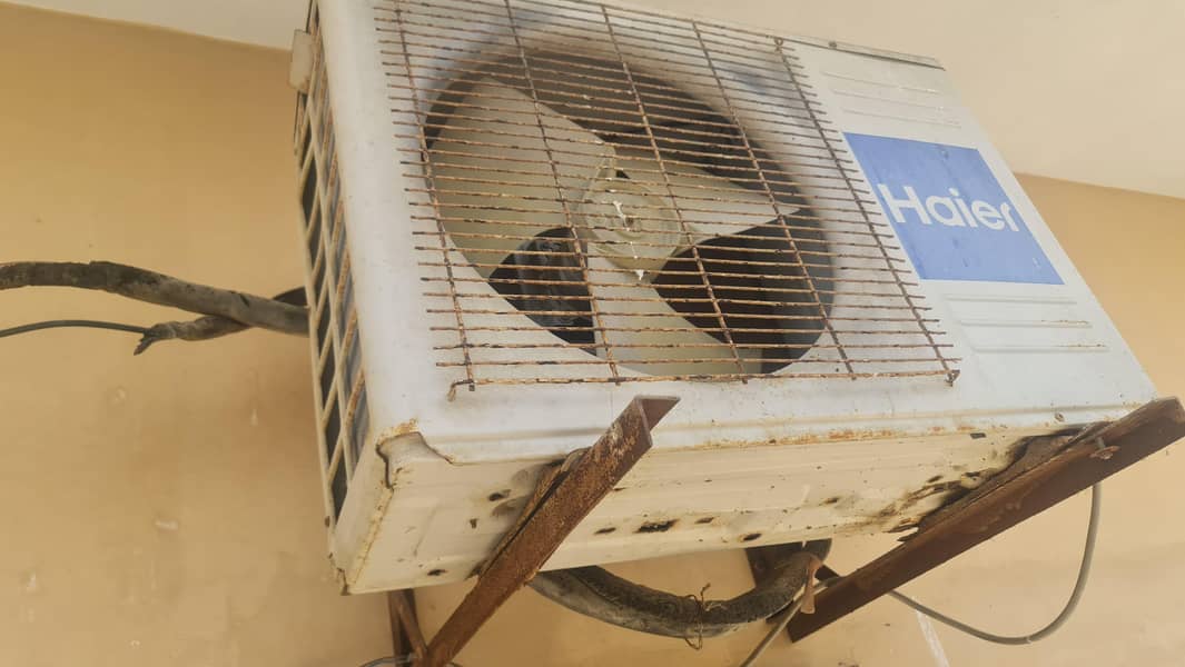 Haier Split AC perfect work condition 3