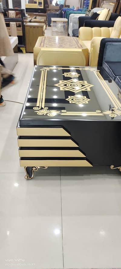 high gloss deco paint table