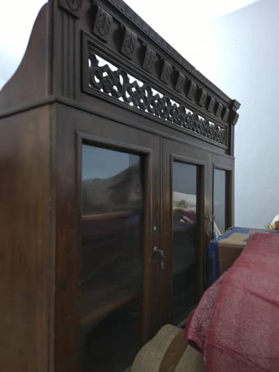 showcase +dressing table+iron stand + kids slider