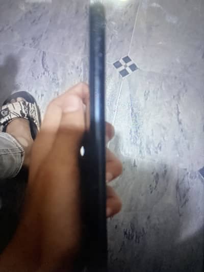 IPHONE SE 2020 all okay true tone okay no open no repir factory unlock