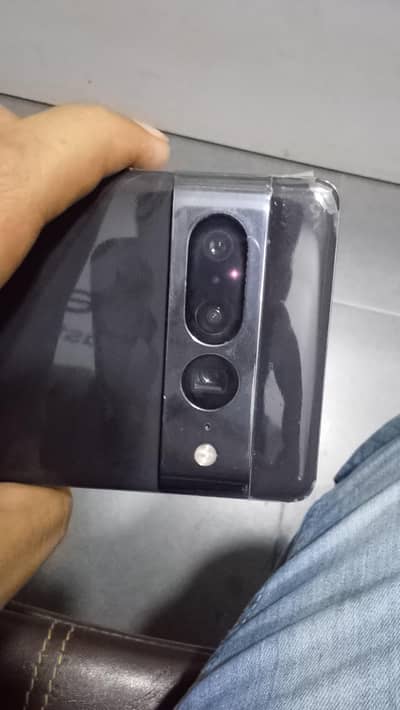 Google pixel 7 pro vip approved glass break only condition 10/10