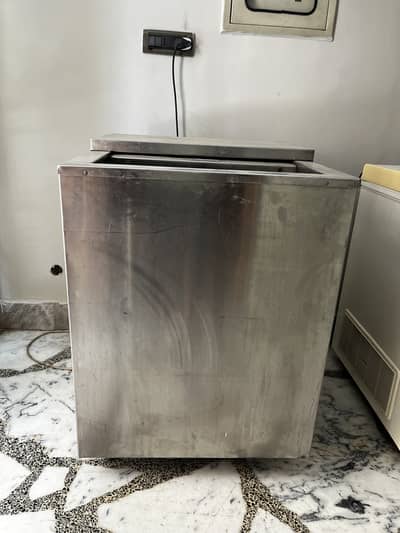 Commercial freezer in excellent condition