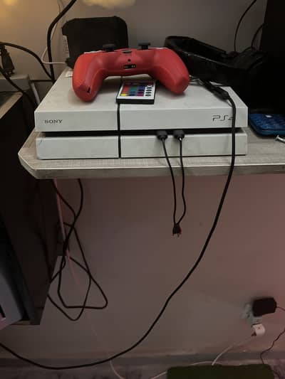 Used PS4 for sale , 100% working with two controller