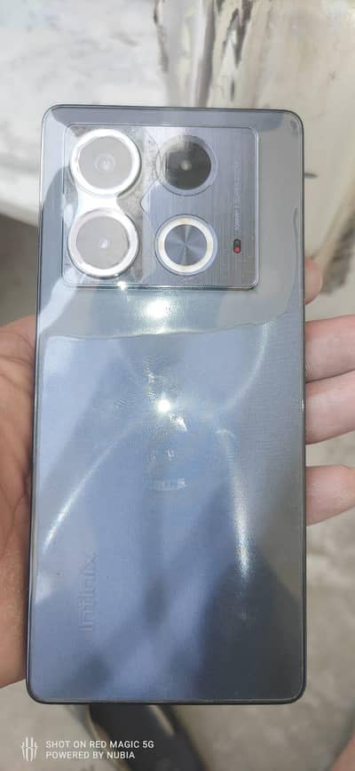 I'm selling infinix note 40 good condition warranty just abhi khtm Hui