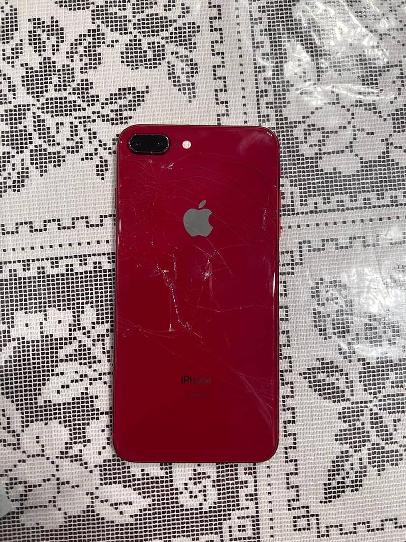 Apple iPhone 8 Plus 6