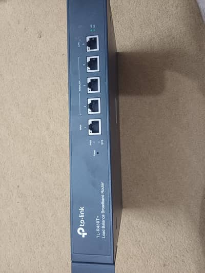TP-Link TL-R480T ( Load blancer)