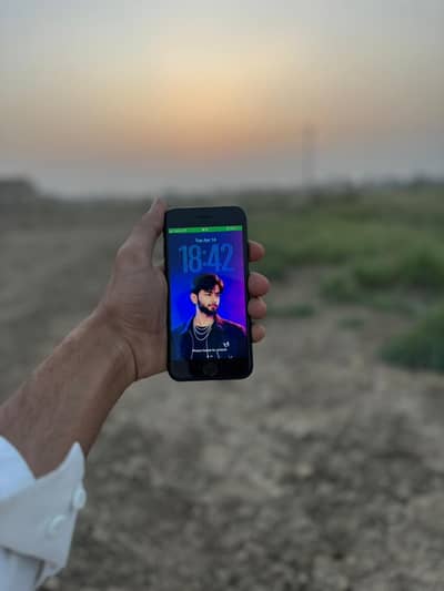 iPhone SE 2020 PTA Approved – Excellent Condition 