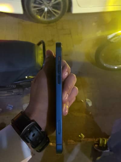 iphone 12 non pta bypass pr aagaya ha 64 GB ha Baki all ok