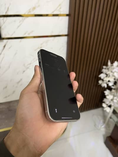 Iphone 14 pro (256gb approved)