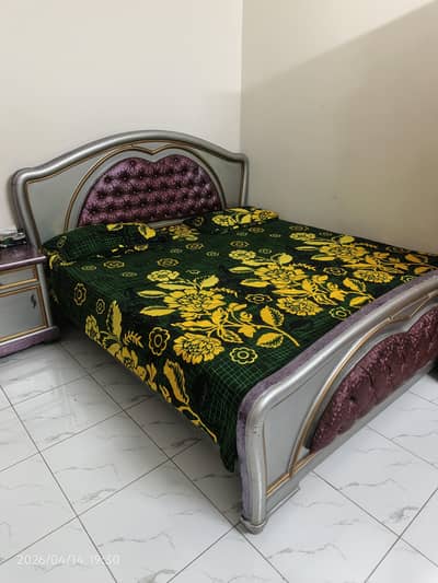 King Size Bed With Side Tables For Sell