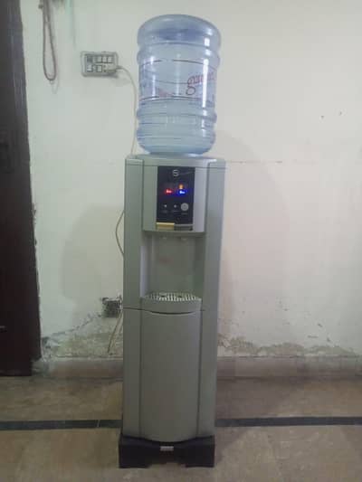 Water Dispenser