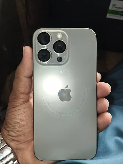 I phone 15 pro max 256