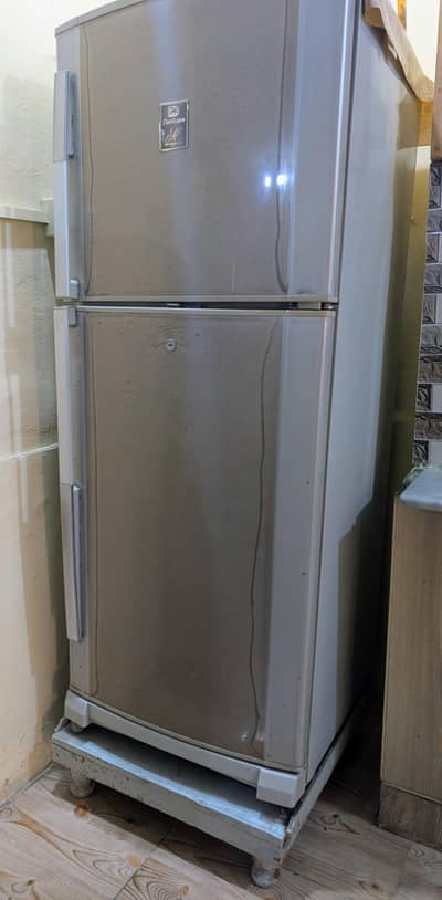 Dawlance Refrigerator Used But like new with outer sheet