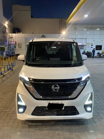 Nissan roox highway s hybrid