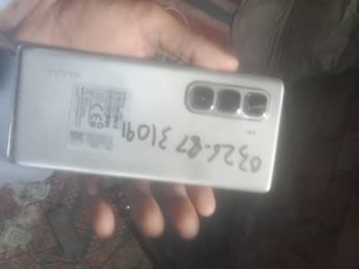 board ka ilawa  har cheez ha phone ki panel battery back camera