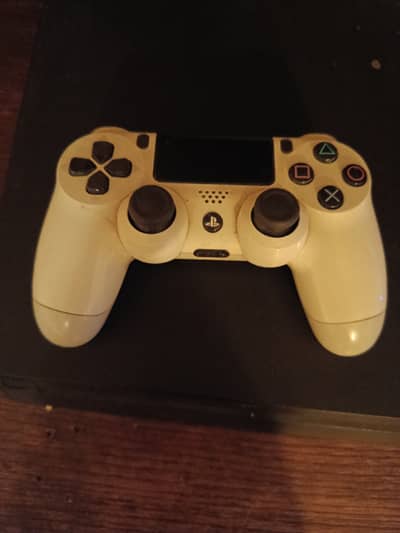 PS4 used with controller