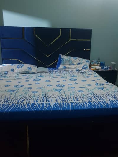 King size bed set for sale