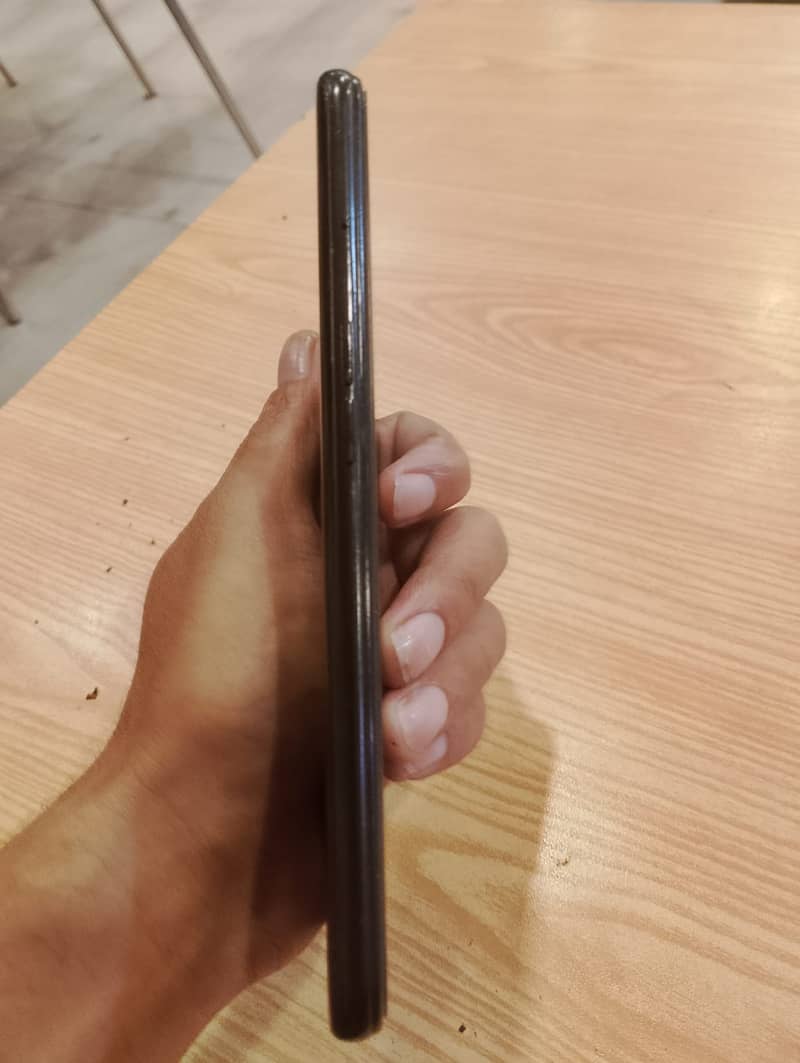 OPPO A76 3