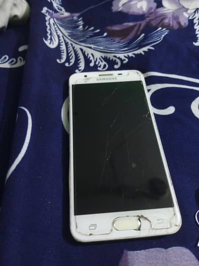 arjEnt sell 6000 PTA approved  Samsung Galaxy on5