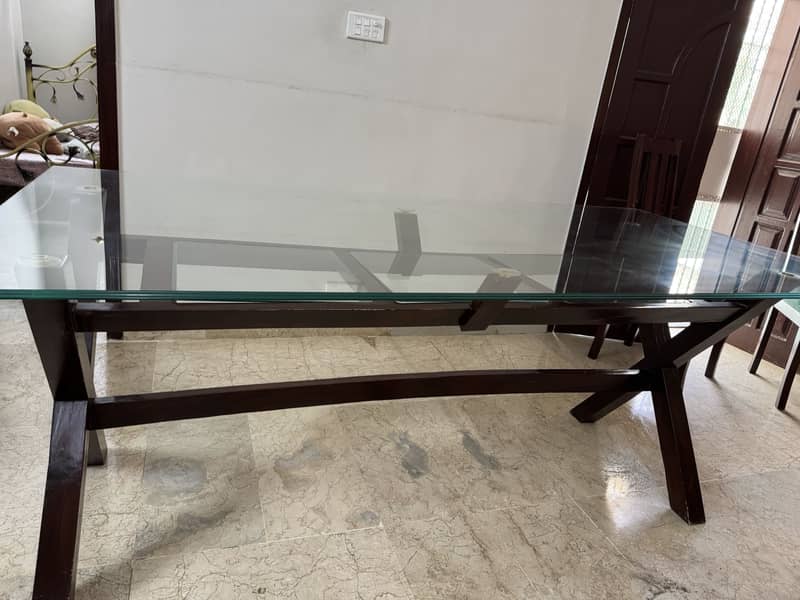 Eight chaired table 3