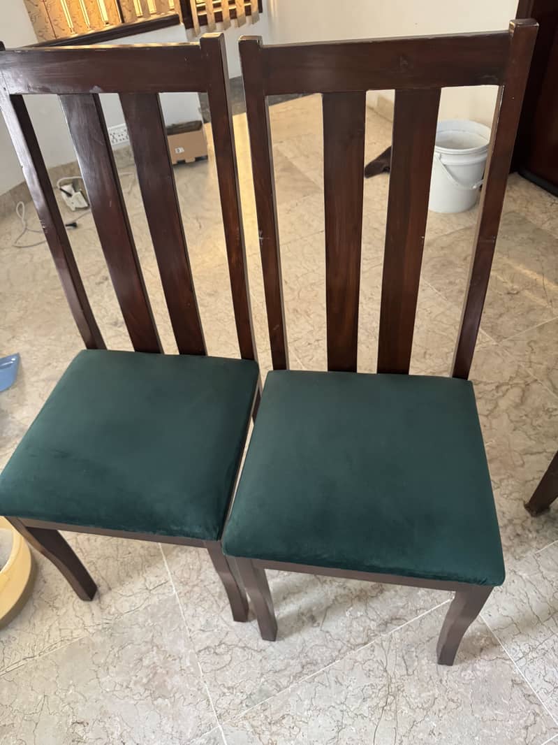 Eight chaired table 11