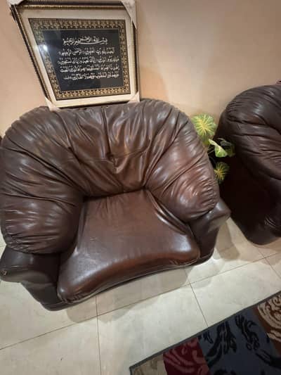 7 seater sofa set condition 6/10  Normal use