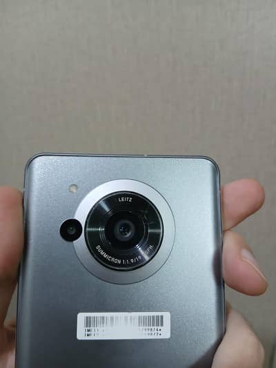 SHARP AQUOS R7 | 1-Inch Leica Camera | 12GB/256GB | Gaming Beast