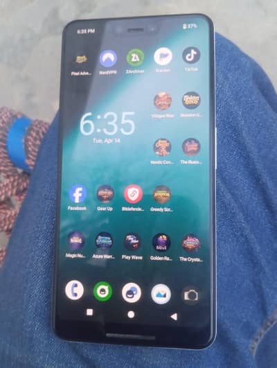 Google Pixel 3XL 4/128 bettry change hogi or side lock button nahi hai