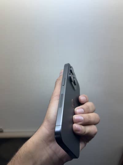 iPhone 15 Pro Condition 10/10