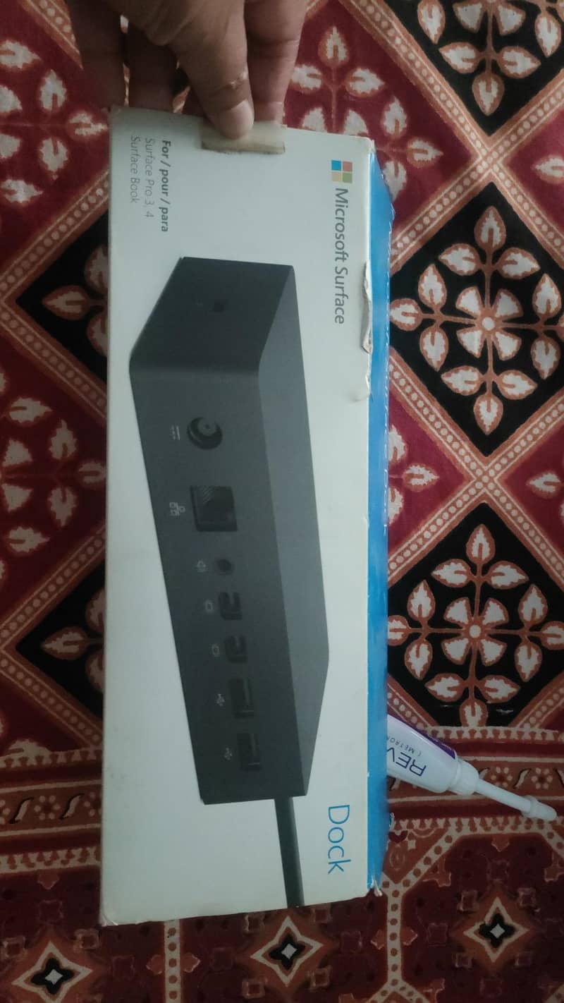 Microsoft Surface Dock 0
