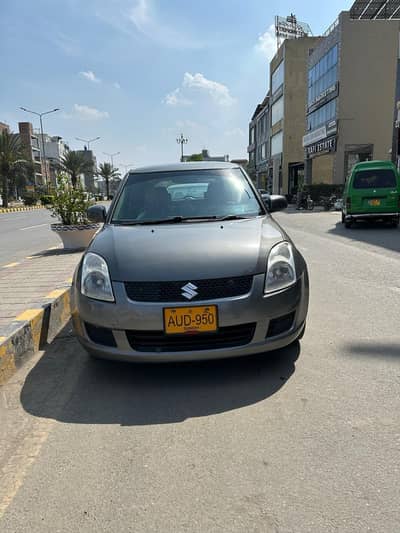 Suzuki swift DLX 1.3
