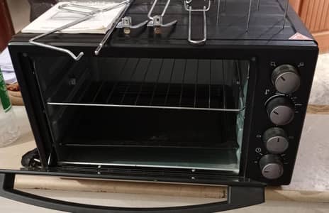 Cambridge Oven for Sale – Excellent Condition 