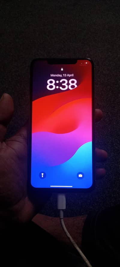 iphone X's max white color