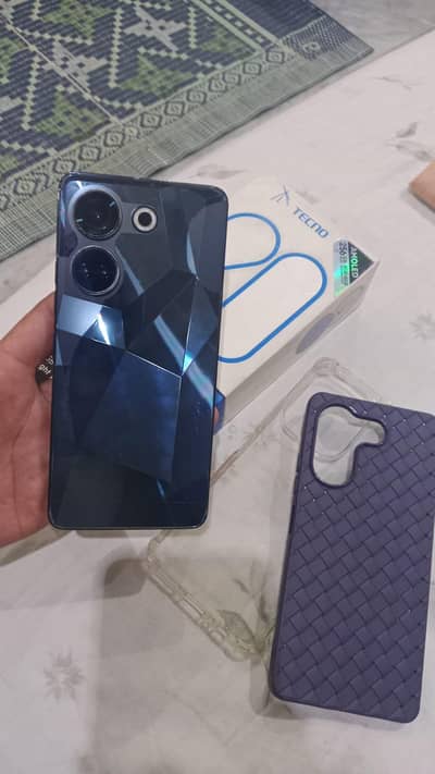 camon 20 with box charger