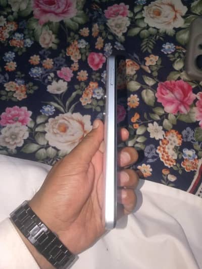 Tecno spark 20c 4/128