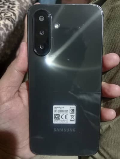 Samsung A17 8.256 urgent sale